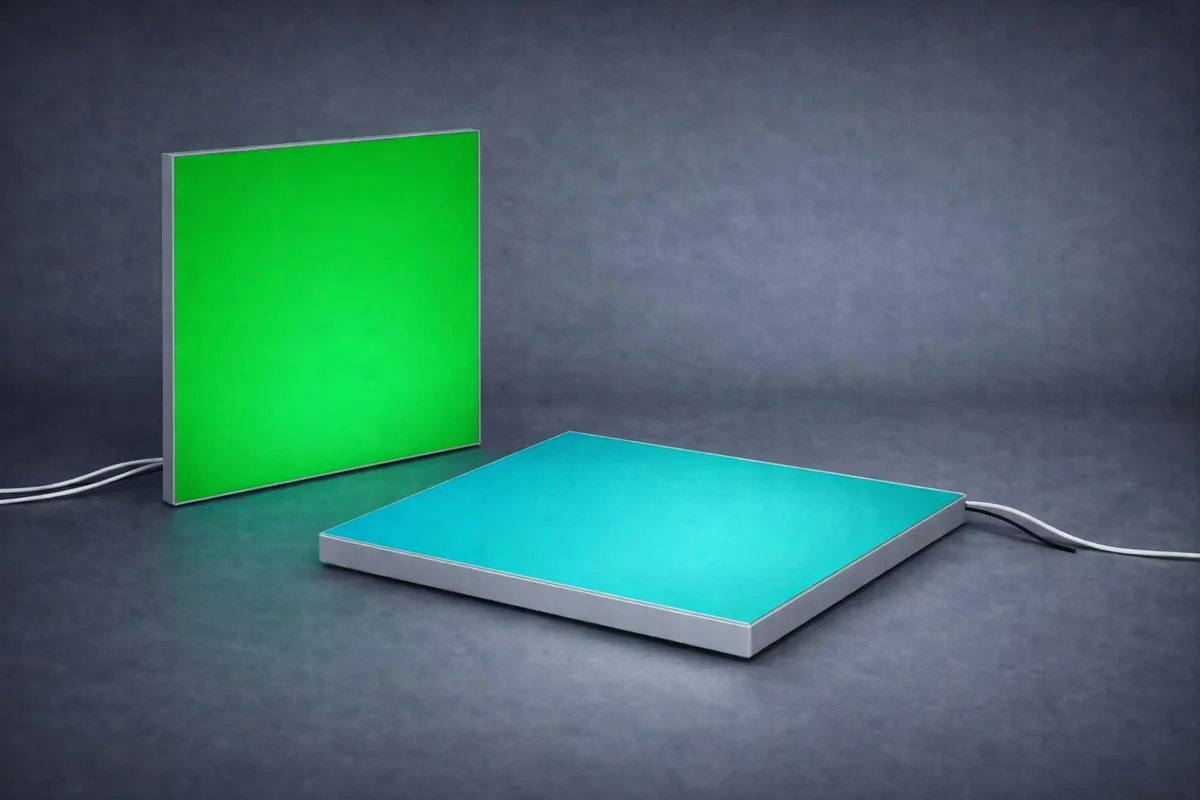Frameless RGB Grün, Hellblau durch Mischung